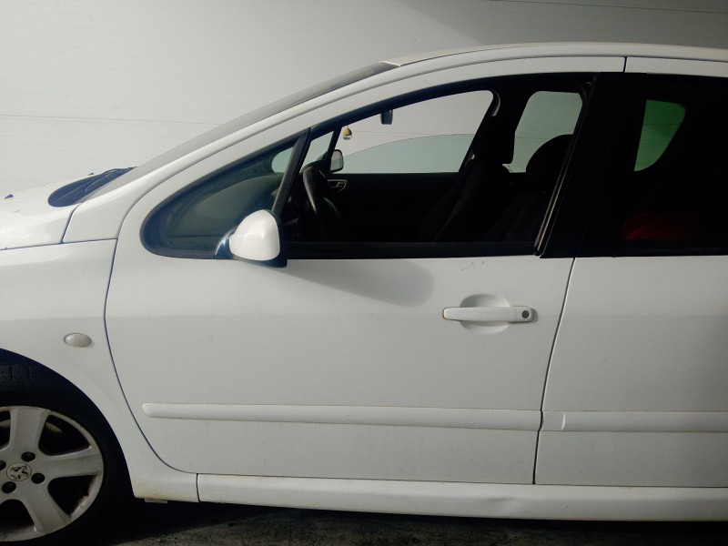 Recambio de puerta delantera izquierda para peugeot 307 (3a/c) 2.0 hdi 110 referencia OEM IAM   