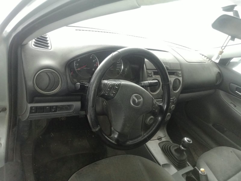 mazda 6 sedán (gg) del año 2002