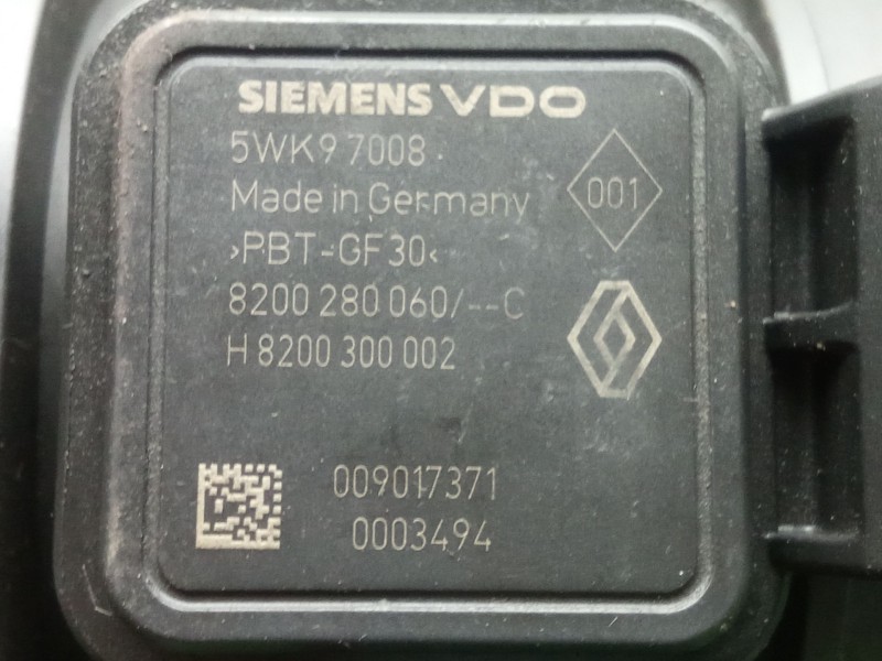 Recambio de caudalimetro para opel vivaro a furgoneta (x83) 2.0 cdti (f7) referencia OEM IAM 8200280060  SIEMENS VDO
