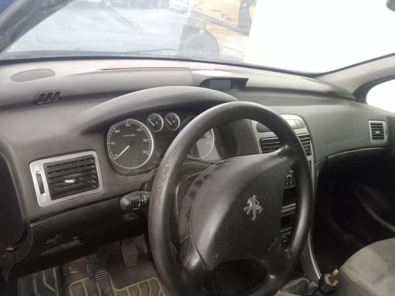 peugeot 307 (3a/c) del año 2004