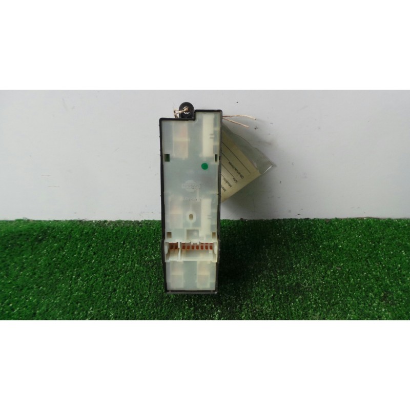 Recambio de mando elevalunas delantero izquierdo para nissan almera (n16/e) 2.2 dci diesel cat referencia OEM IAM  4.BOTONES 