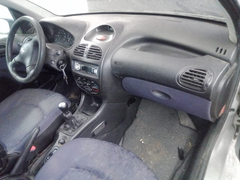 peugeot 206 hatchback (2a/c) del año 2001
