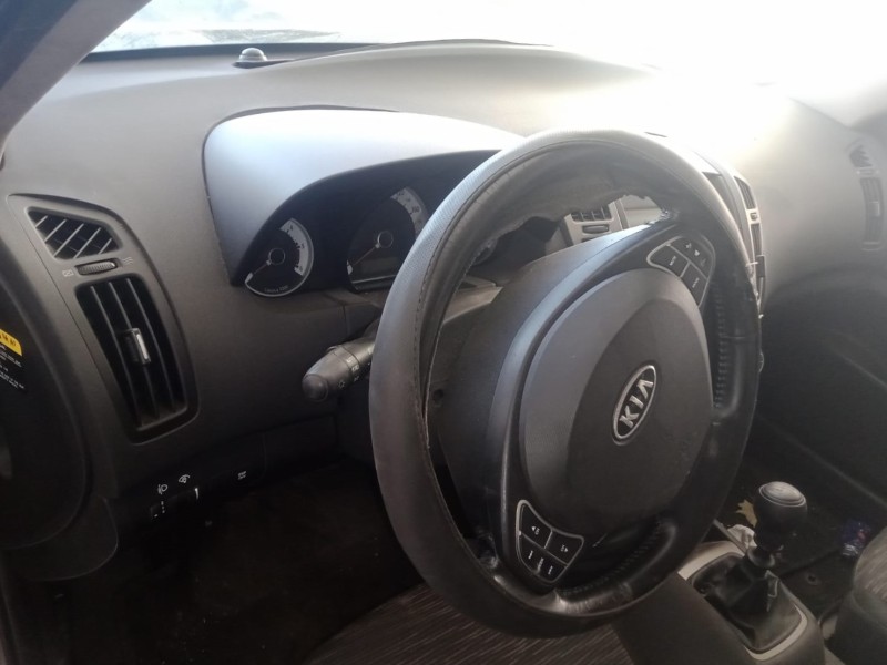 kia cee´d hatchback (ed) del año 2007