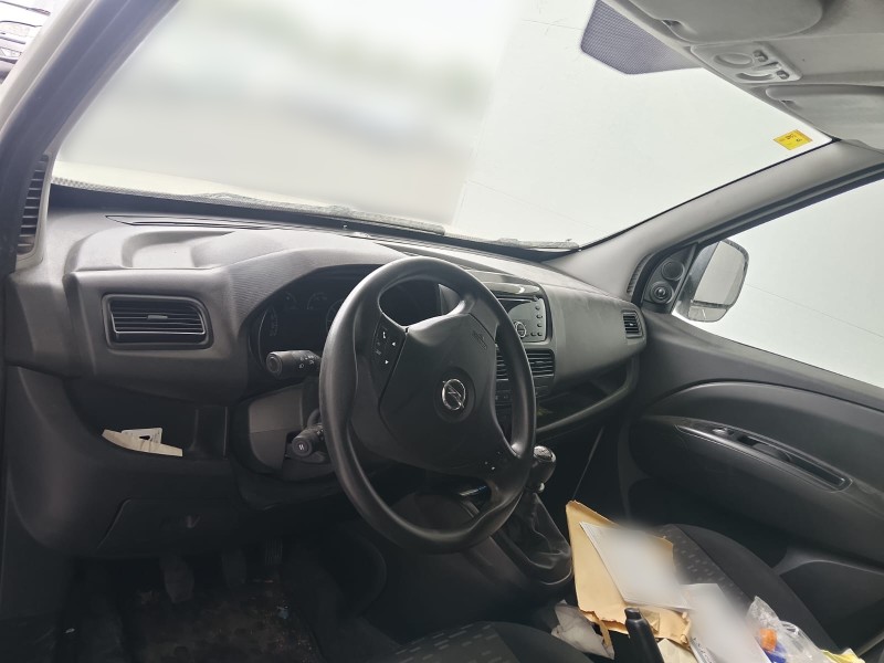opel combo furgón/monospace (x12) del año 2017