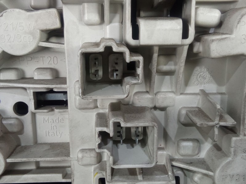 Recambio de piloto trasero izquierdo para volvo s40 ii (544) 2.0 d referencia OEM IAM 30698912  