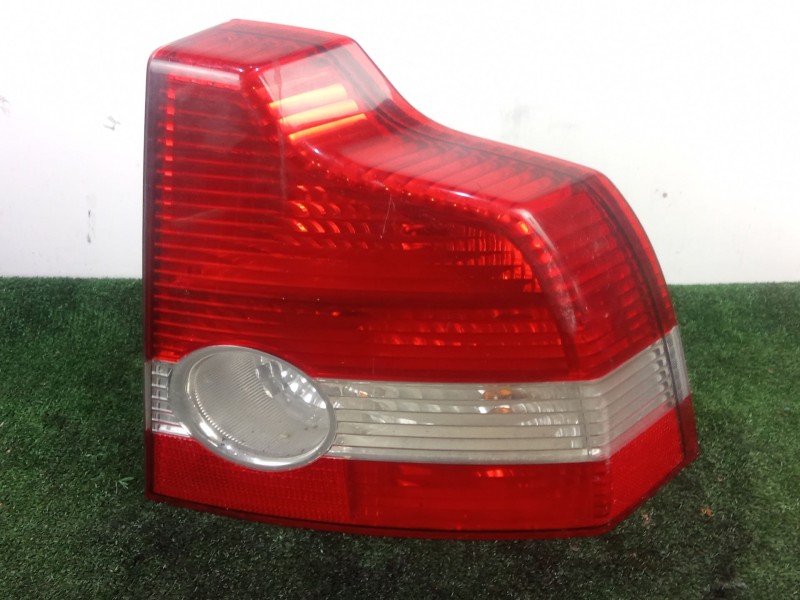 Recambio de piloto trasero derecho para volvo s40 ii (544) 2.0 d referencia OEM IAM 30698913  
