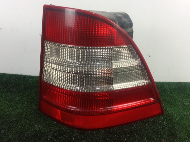 Recambio de piloto trasero derecho para mercedes-benz clase m (w163) ml 270 cdi (163.113) referencia OEM IAM   