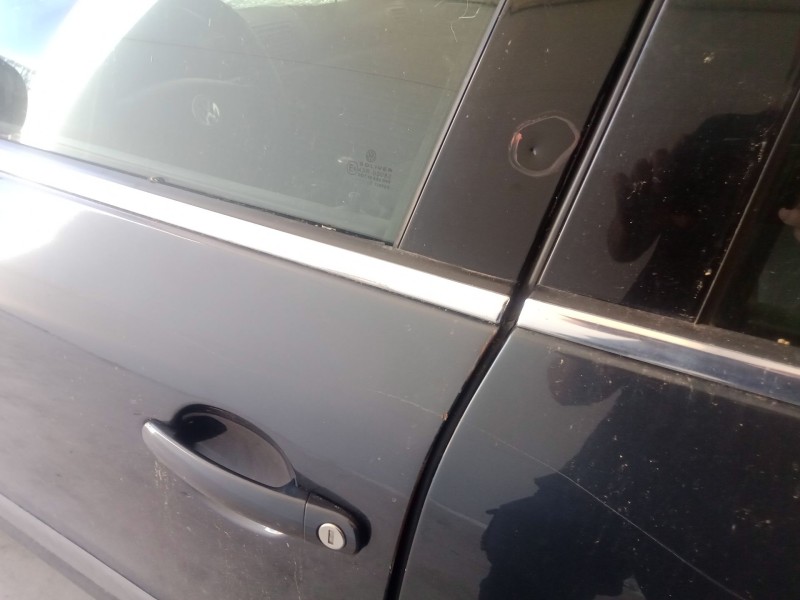 Recambio de puerta delantera izquierda para volkswagen passat b5 (3b2) 1.9 tdi referencia OEM IAM   