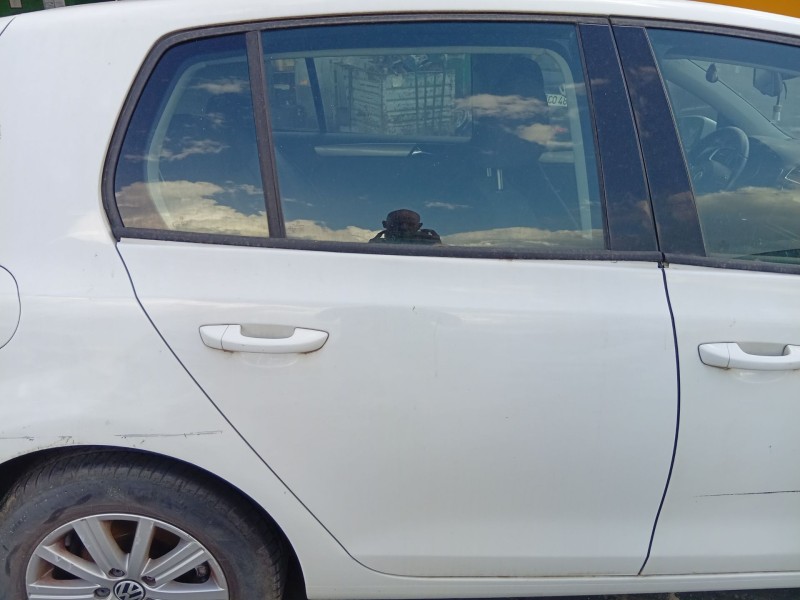 Recambio de puerta trasera derecha para volkswagen golf vi (5k1) 1.6 tdi referencia OEM IAM   