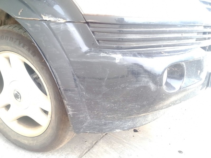 Recambio de paragolpes delantero para ssangyong kyron 2.0 xdi referencia OEM IAM   NEGRO
