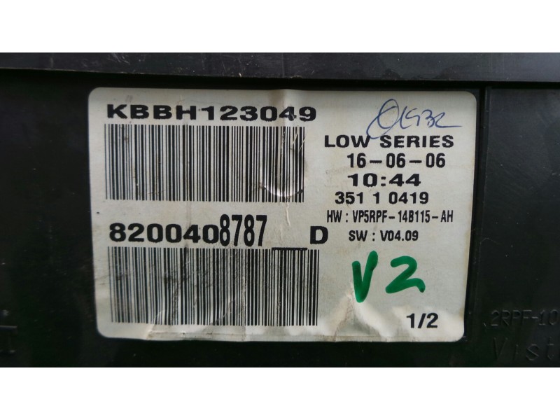 Recambio de cuadro instrumentos para renault megane ii berlina 5p 1.5 dci diesel referencia OEM IAM 8200408787  