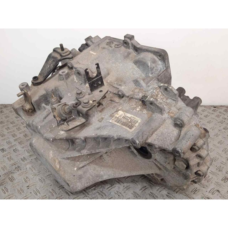 Recambio de caja cambios para volvo v40 familiar 1.9 turbodiesel referencia OEM IAM P30616072-T104247 87595 