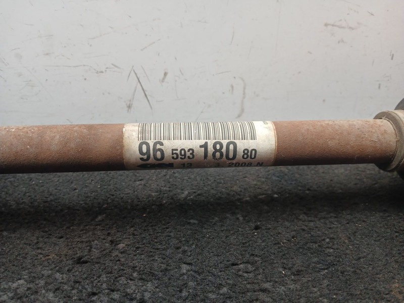 Recambio de transmision delantera izquierda para peugeot 207/207+ (wa_, wc_) 1.4 hdi referencia OEM IAM 9659318080 685MM 