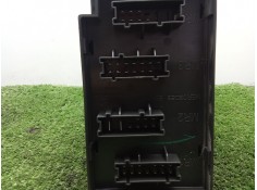Recambio de caja reles / fusibles para mercedes-benz clase m (w164) ml 320 cdi 4-matic (164.122) referencia OEM IAM A1645400072  2