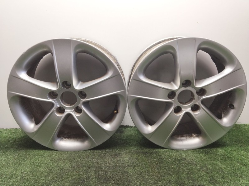 Recambio de juego llantas para seat altea (5p1) 1.9 tdi referencia OEM IAM 5P0601025F  16´´PULGADAS