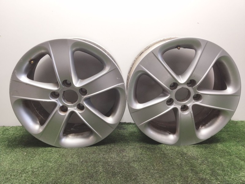 Recambio de juego llantas para seat altea (5p1) 1.9 tdi referencia OEM IAM 5P0601025F  16´´PULGADAS
