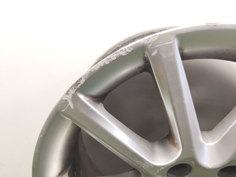 Recambio de llanta para seat leon (1p1) 1.6 tdi referencia OEM IAM 5P0601025J  16´´PULGADAS