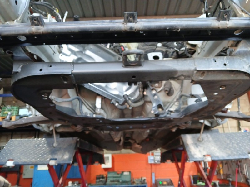 Recambio de puente delantero para land rover range rover evoque (l538) 2.0 d 4x4 referencia OEM IAM   
