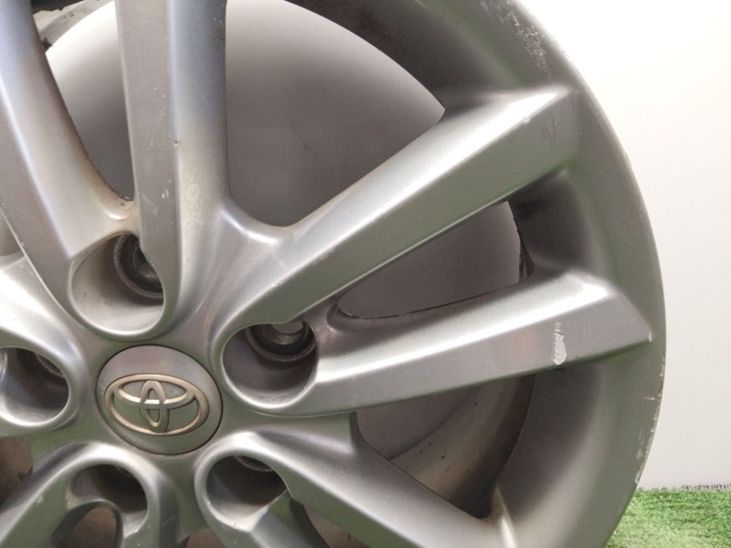 Recambio de llanta para toyota auris (_e15_) 1.4 d-4d (nde150_) referencia OEM IAM 42611YY250  16´´PULGADAS