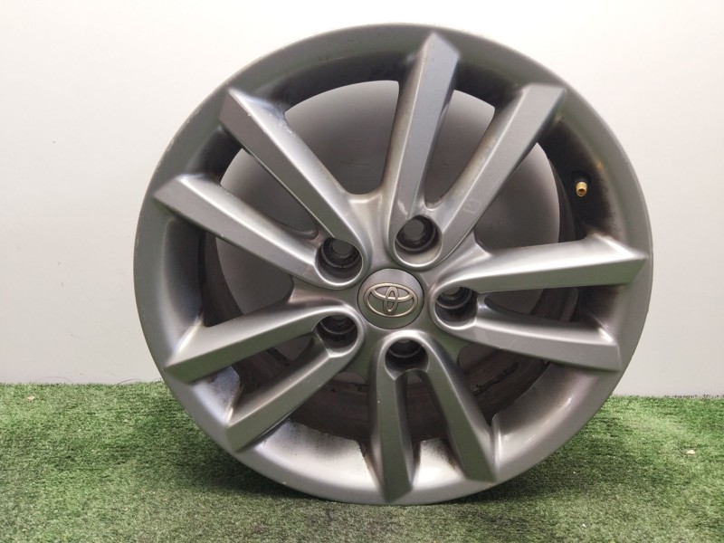 Recambio de llanta para toyota auris (_e15_) 1.4 d-4d (nde150_) referencia OEM IAM 42611YY250  16´´PULGADAS