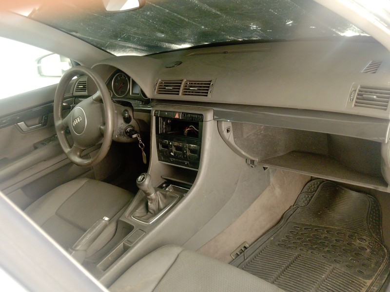 audi a4 b6 (8e2) del año 2001