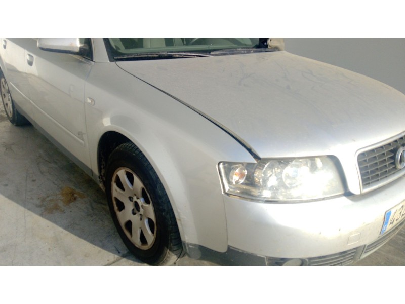 Recambio de aleta delantera derecha para audi a4 b6 (8e2) 1.9 tdi referencia OEM IAM   