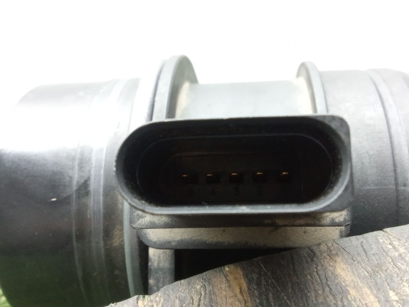 Recambio de caudalimetro para volkswagen passat b6 (3c2) 2.0 tdi referencia OEM IAM 03G906461C - 0281002735 5.PINES 