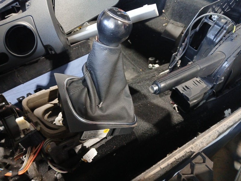 Recambio de palanca cambio para volkswagen golf vi (5k1) 1.6 tdi referencia OEM IAM   