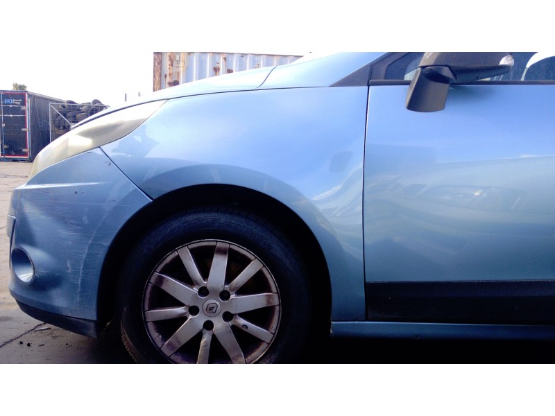 Recambio de aleta delantera izquierda para renault scénic iii (jz0/1_) 1.5 dci referencia OEM IAM   