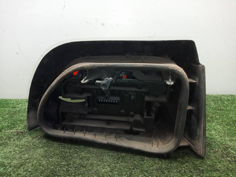 Recambio de piloto trasero izquierdo para renault clio i phase iii 1.2 referencia OEM IAM 89306970 96-98 