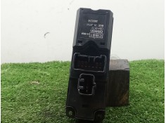 Recambio de mando elevalunas delantero izquierdo para mazda premacy (cp) 2.0 td referencia OEM IAM C8HD172 4.BOTONES OMRON 2