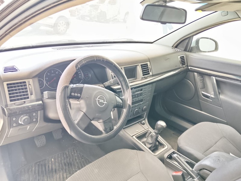 opel signum hatchback (z03) del año 2003