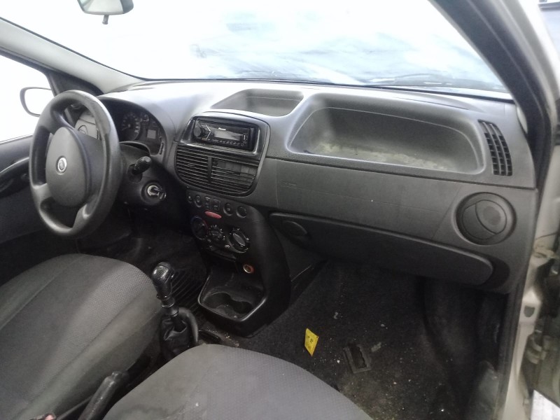 fiat punto (188_) del año 2003