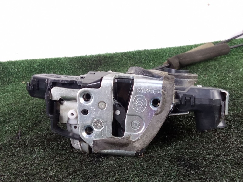 Recambio de cerradura puerta delantera derecha para lexus is ii (_e2_) 220d (ale20) referencia OEM IAM R48B1614 10.PINES 