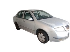 skoda fabia i sedán (6y3) del año 2002 2