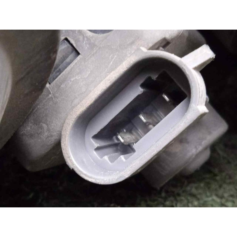 Recambio de faro izquierdo para nissan primera berlina (p12) 1.9 16v turbodiesel cat referencia OEM IAM 26060AU800  