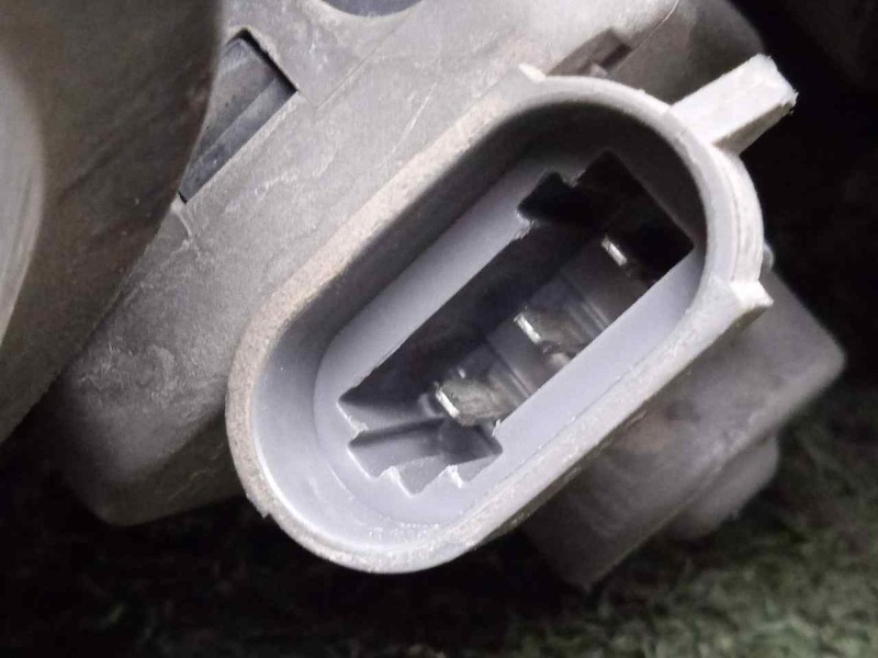 Recambio de faro izquierdo para nissan primera berlina (p12) 1.9 16v turbodiesel cat referencia OEM IAM 26060AU800  