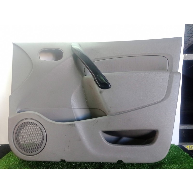 Recambio de guarnecido puerta delantera derecha para renault kangoo 1.5 dci diesel cat referencia OEM IAM 8200618589  