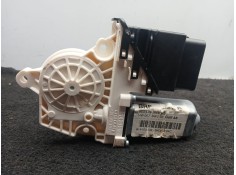 Recambio de motor elevalunas trasero derecho para volkswagen golf vi (5k1) 1.6 tdi referencia OEM IAM 5K0959704C - 5K0959795  