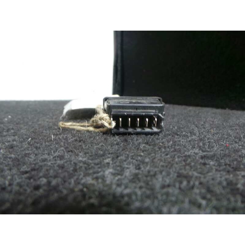 Recambio de mando elevalunas delantero derecho para renault 19 (b/c/l53) 1.8 referencia OEM IAM   6 PINES