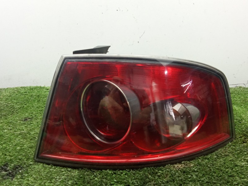 Recambio de piloto trasero derecho para seat ibiza iii (6l1) 1.9 sdi referencia OEM IAM 6L6945096A EXTERIOR 
