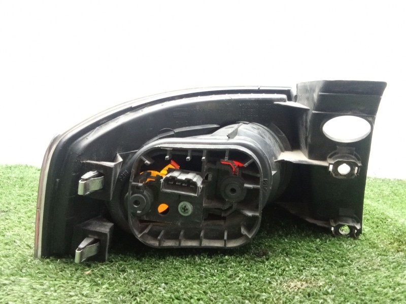 Recambio de piloto trasero derecho para seat ibiza iii (6l1) 1.9 sdi referencia OEM IAM 6L6945096A EXTERIOR 