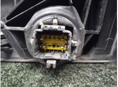 Recambio de retrovisor derecho para renault megane ii berlina 5p 1.5 dci diesel referencia OEM IAM  MEGANE.2 - ELECTRICO - 7.PIN 2