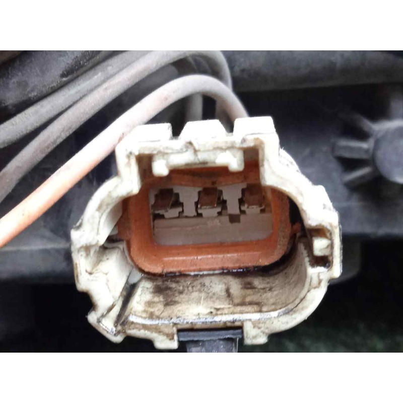 Recambio de faro izquierdo para nissan primera berlina (p12) 1.9 16v turbodiesel cat referencia OEM IAM 26060AU800  