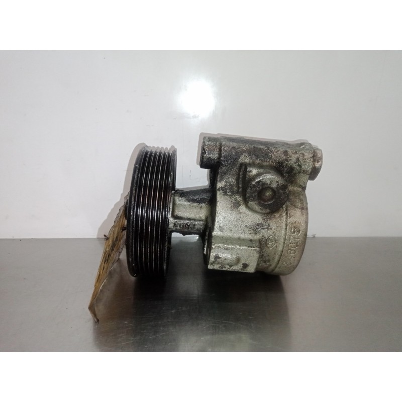 Recambio de bomba direccion para renault trafic (desde 5.89) 1.9 diesel referencia OEM IAM 26025249-7700814452-7700819308C  