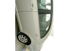 Recambio de puerta trasera izquierda para toyota avensis sedán (_t25_) 2.0 d-4d (cdt250_) referencia OEM IAM    2