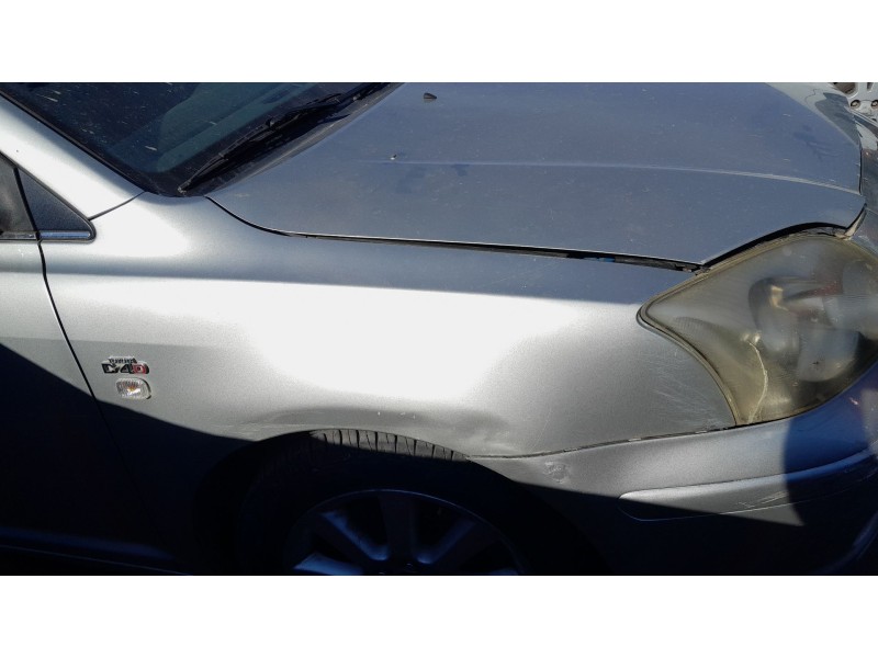 Recambio de aleta delantera derecha para toyota avensis sedán (_t25_) 2.0 d-4d (cdt250_) referencia OEM IAM   