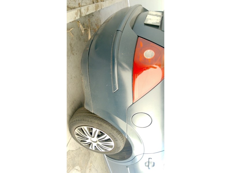 Recambio de paragolpes trasero para ford mondeo iii sedán (b4y) 1.8 16v referencia OEM IAM   