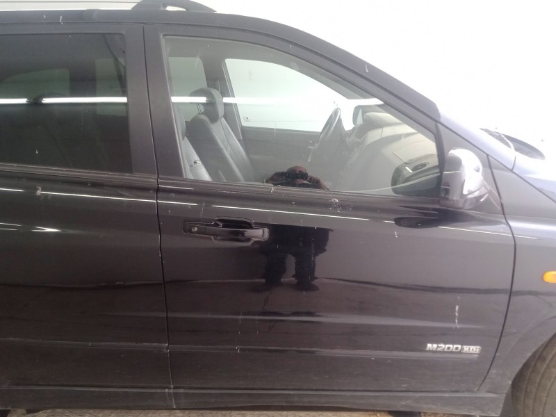 Recambio de puerta delantera derecha para ssangyong kyron 2.0 xdi referencia OEM IAM   