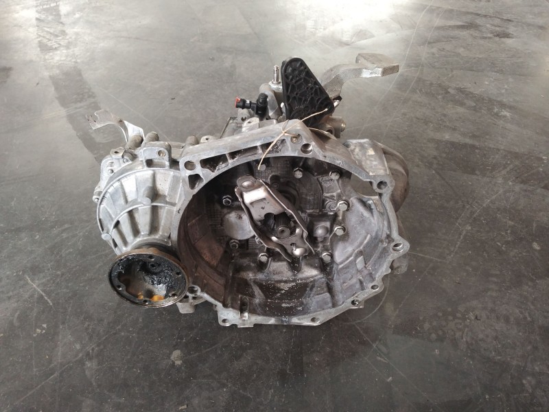 Recambio de caja cambios para volkswagen golf vi (5k1) 1.6 tdi referencia OEM IAM  5 VELOCIDADES MANUAL